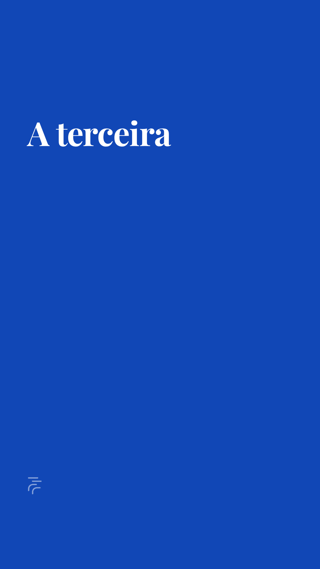 Fundo azul com a palavra A terceira